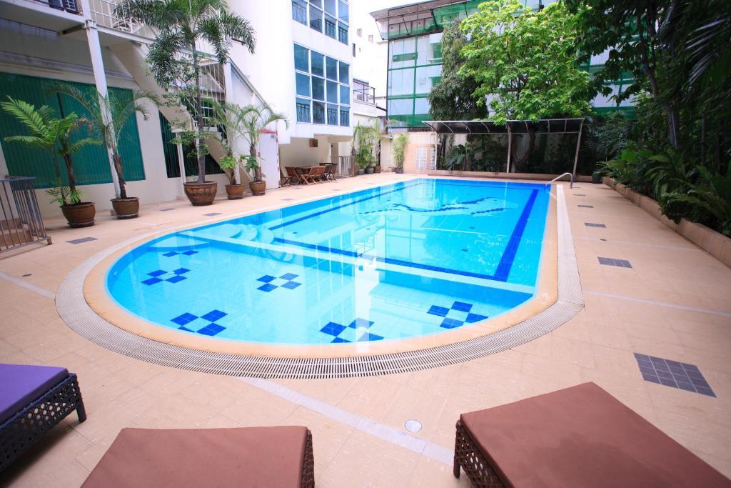 Chaidee Mansion 3*