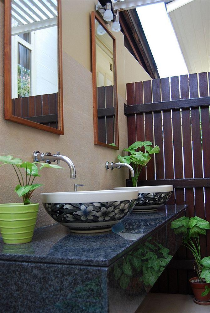 Hostal Baan Dinso Bangkok