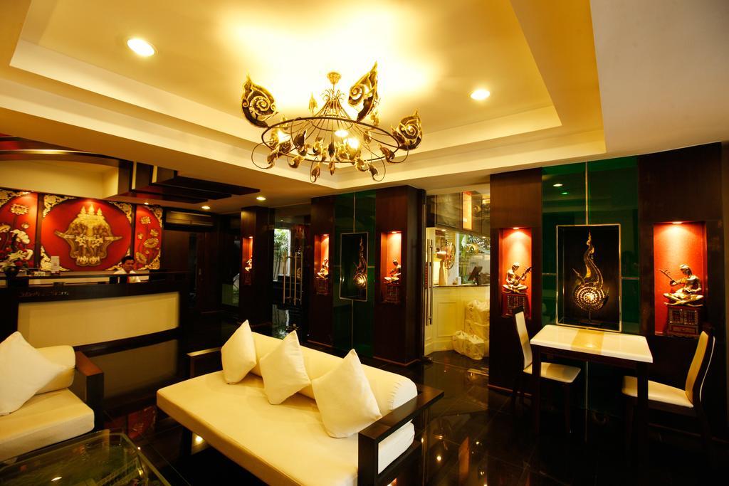 Khách sạn Mirth Sathorn 3*