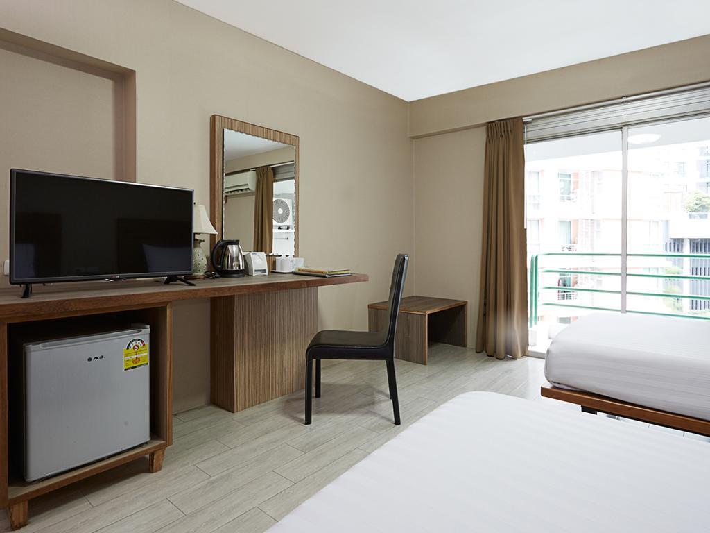 Hotel Watana 2*