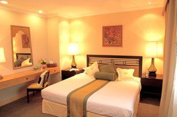 Khách sạn Princeton 4*