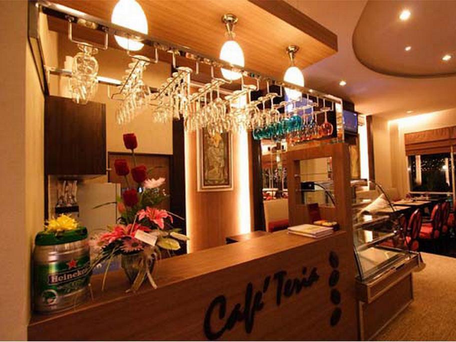 Khách sạn Atrium Boutique 3*