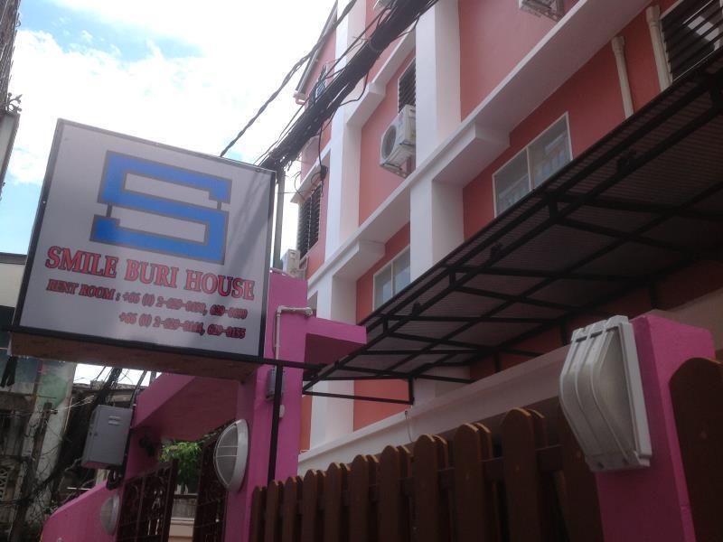 At Smile Oasis