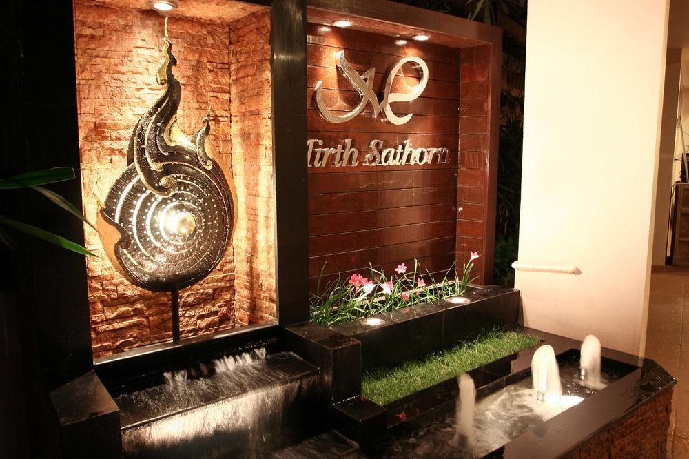 Khách sạn Mirth Sathorn