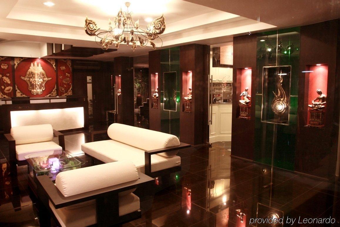 Khách sạn Mirth Sathorn