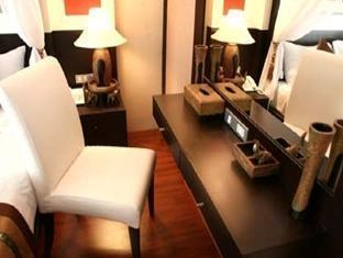 Khách sạn Mirth Sathorn