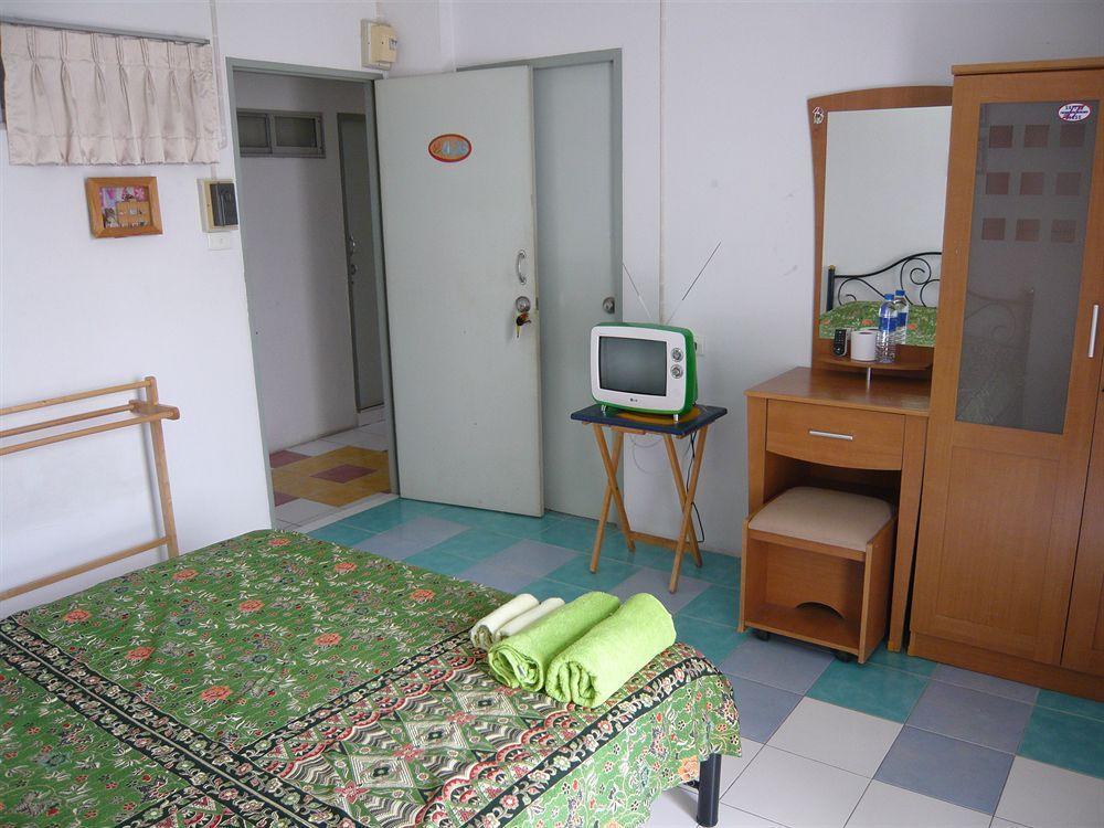 Guest house Thanapa Mansion *