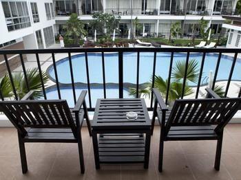 Bs Premier Airport Hotel 3*