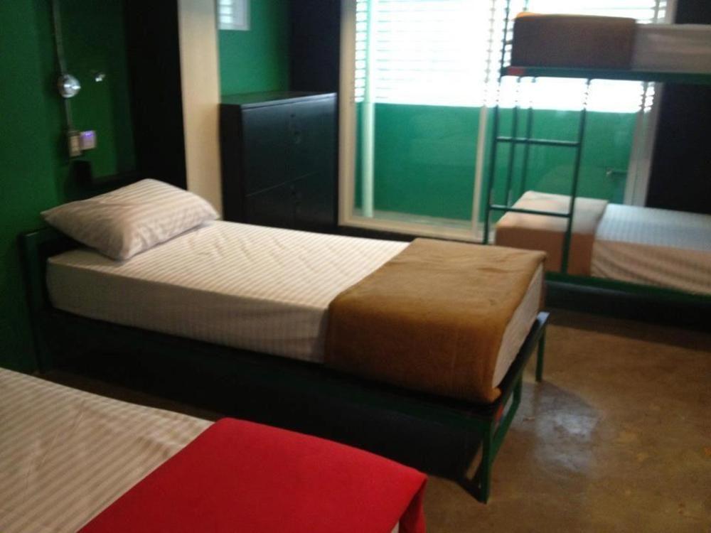 Silom Art Hostel