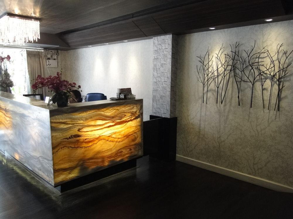 W 21 Khách sạn 3*