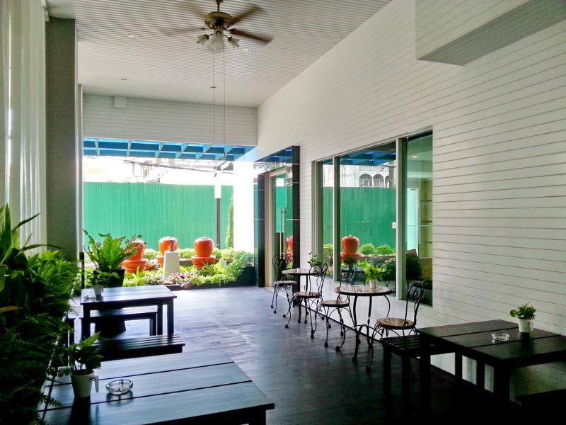 Oakwood & 4* Bangkok