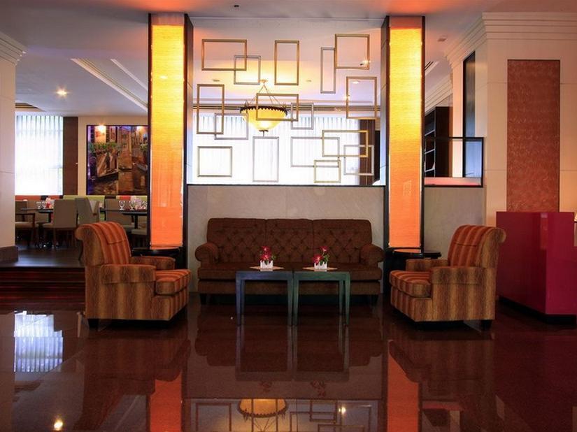 Karnmanee Palace 4*