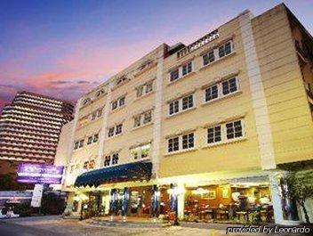 Sawasdee Langsuan 3*