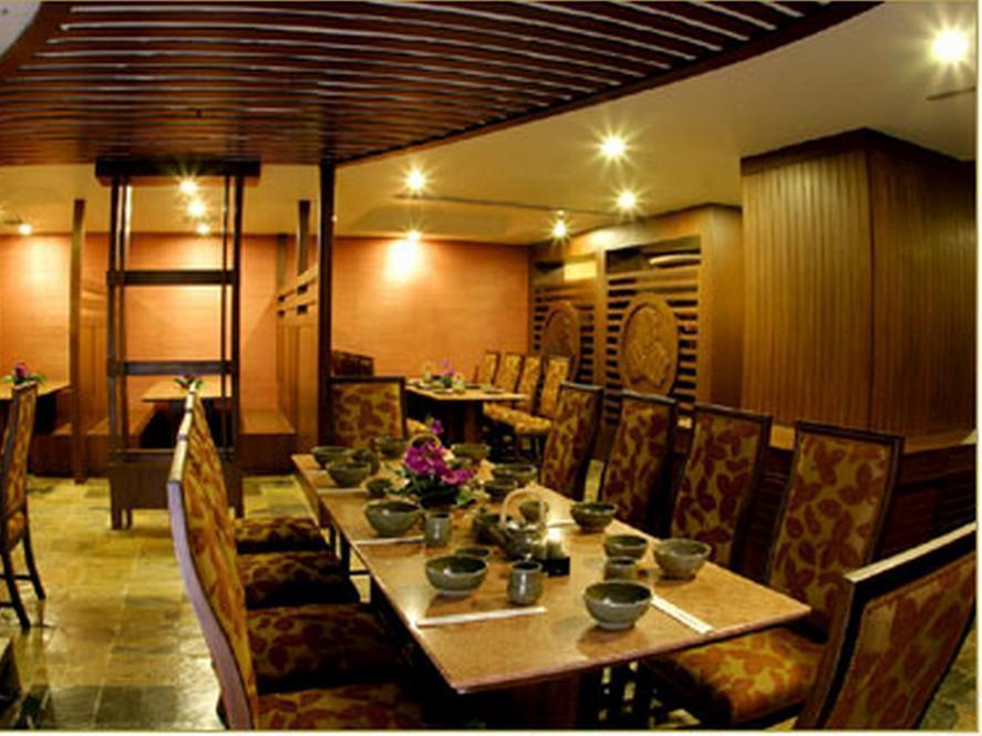 Adriatic Palace Khách sạn Bangkok