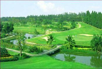 Golf Hotel
