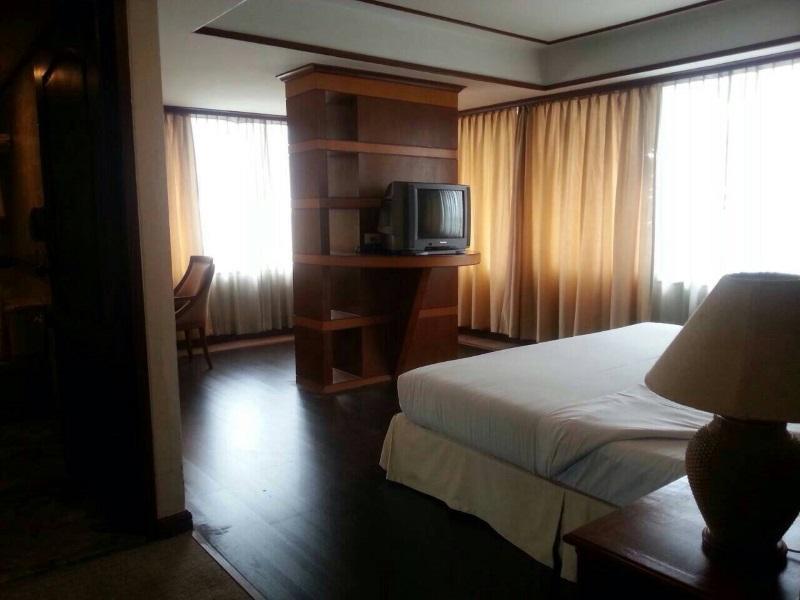 Golf Hotel