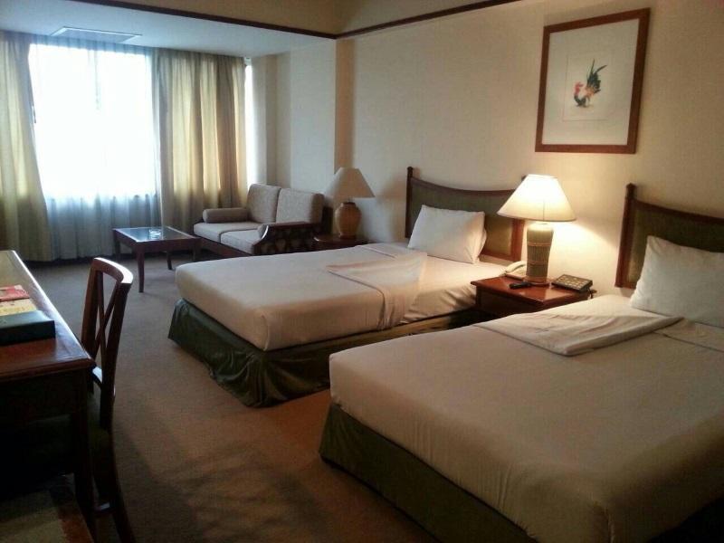 Golf Hotel