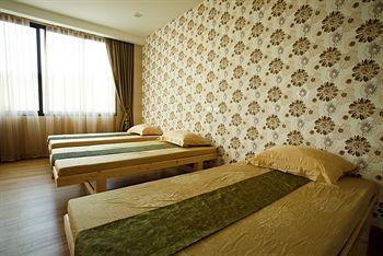 Alisha Court & 4* Bangkok