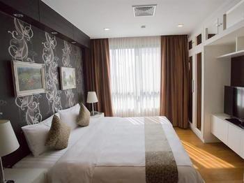 Alisha Court & Hotel Bangkok