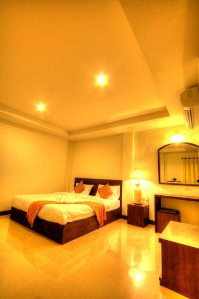 Suphan Hometel Hotel