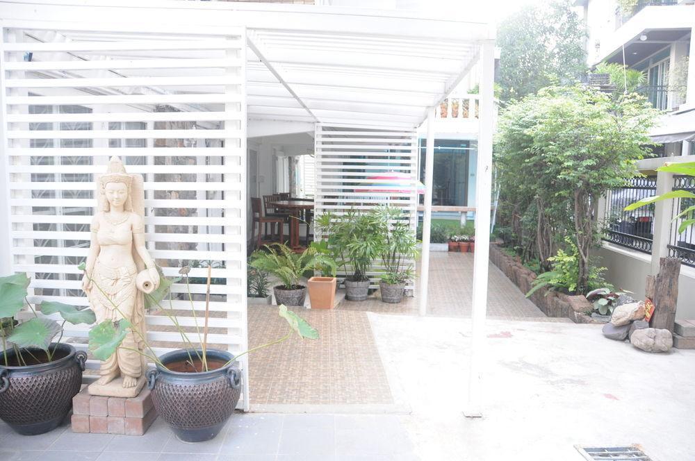 Kansiree Boutique House Bed & Breakfast Bangkok