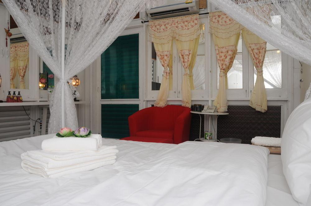 Kansiree Boutique House Bed & Breakfast Bangkok