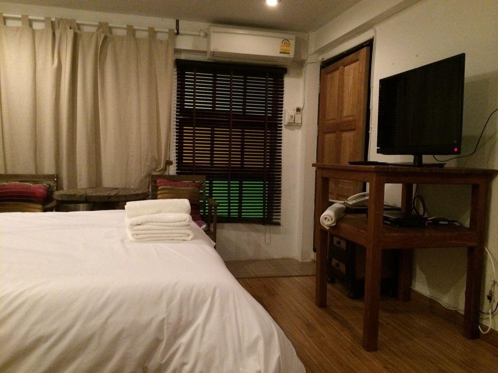Kansiree Boutique House Bed & Breakfast Bangkok