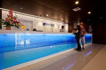 Metro Pratunam Hotel 3*