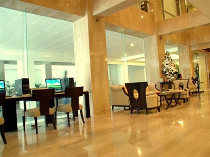 Khách sạn Furamaxclusive Asoke,