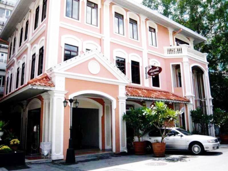 Hotel The Heritage Baan Silom 3*