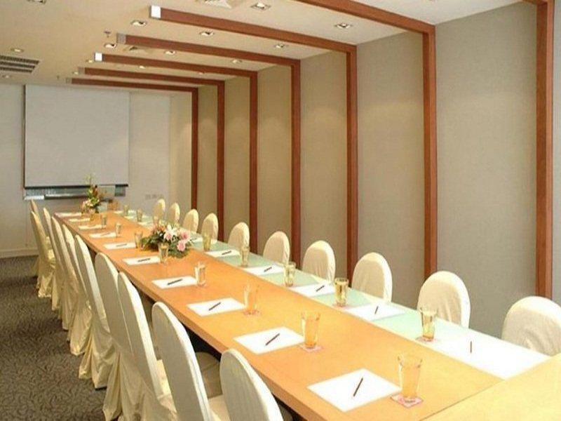 Triple Two Silom Banguecoque