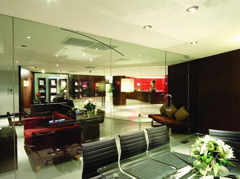 Khách sạn A-one 4*
