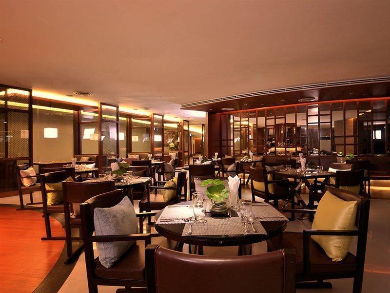 Khách sạn Aetas Bangkok