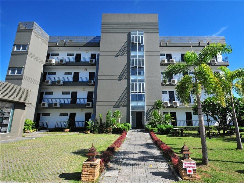 Hotel Bs Premier Airport 3*