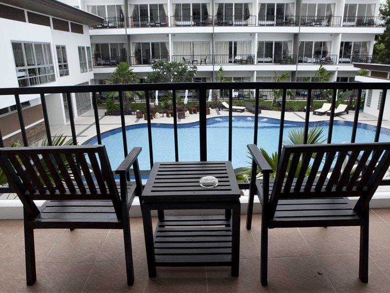 Hotel Bs Premier Airport