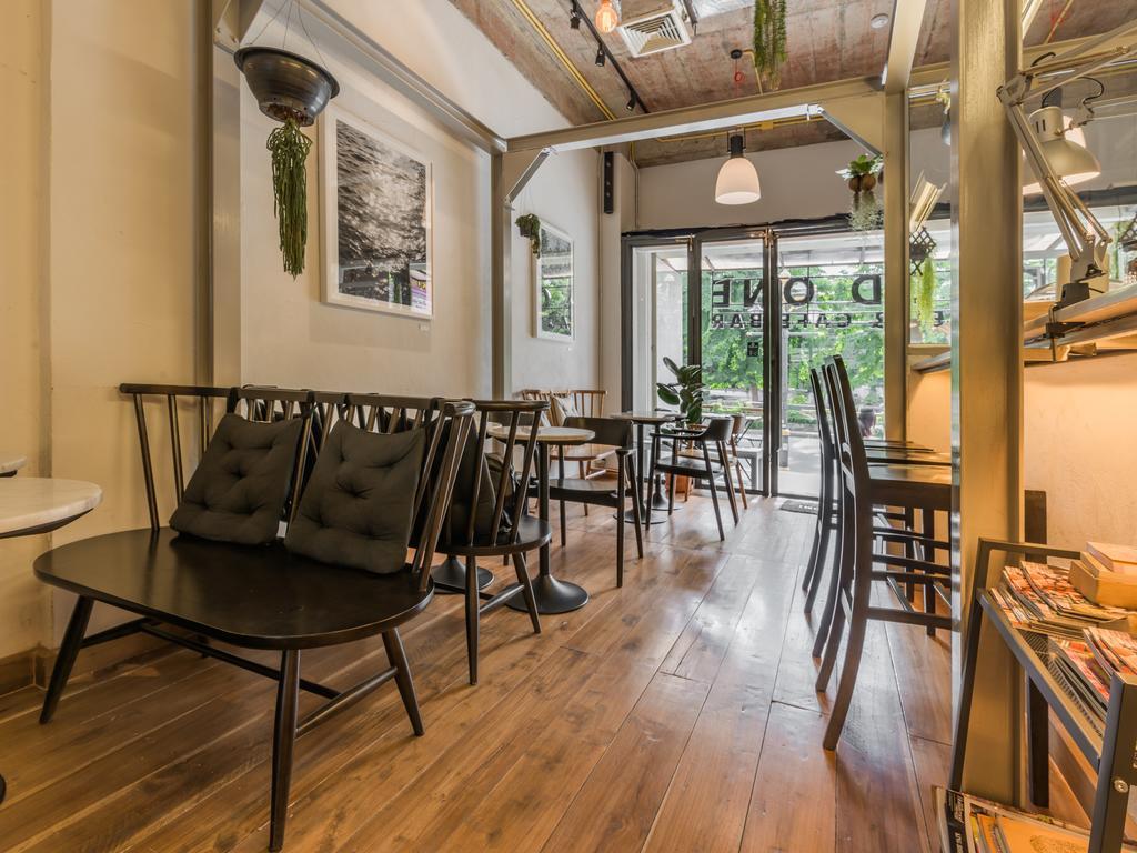 Hostal Good One Poshtel & Cafe Bar