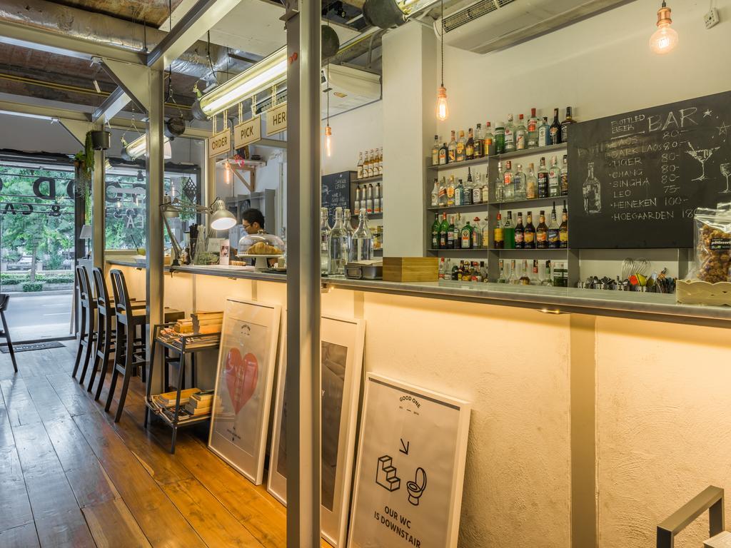Hostal Good One Poshtel & Cafe Bar Bangkok