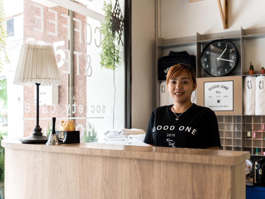 Hostal Good One Poshtel & Cafe Bar Bangkok
