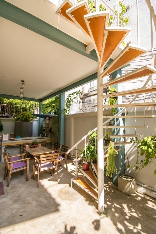 Hostel Fu House