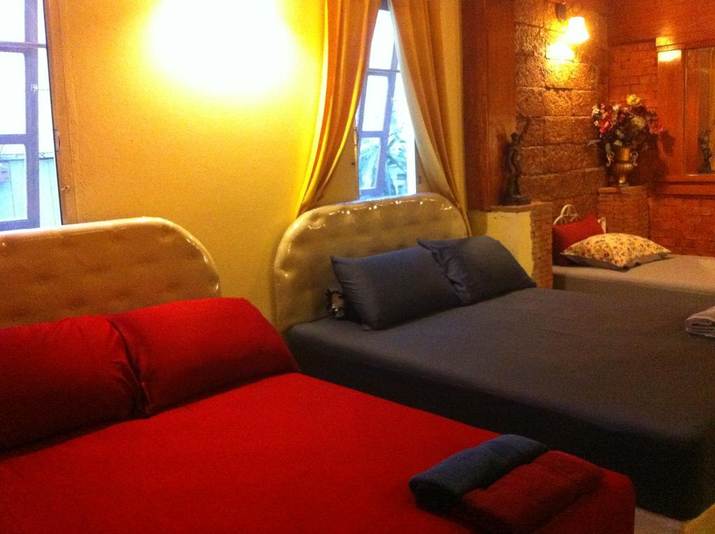 Guest house Cafe De Baan Raow *