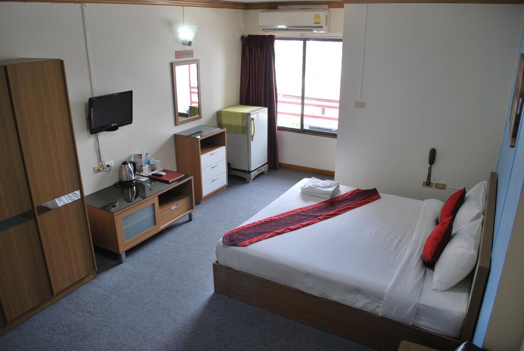 Aparthotel Witchuwan Apartel 3*