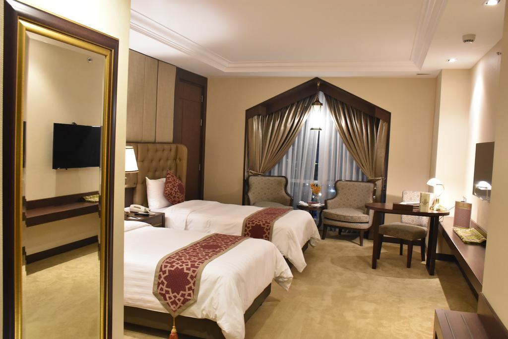 Al Meroz - The Leading Halal Hotel