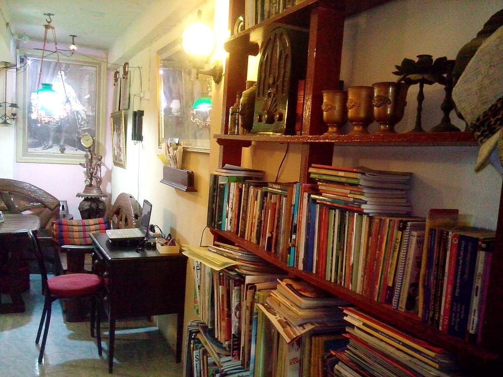 Cafe De Baan Raow Guest house Bangkok