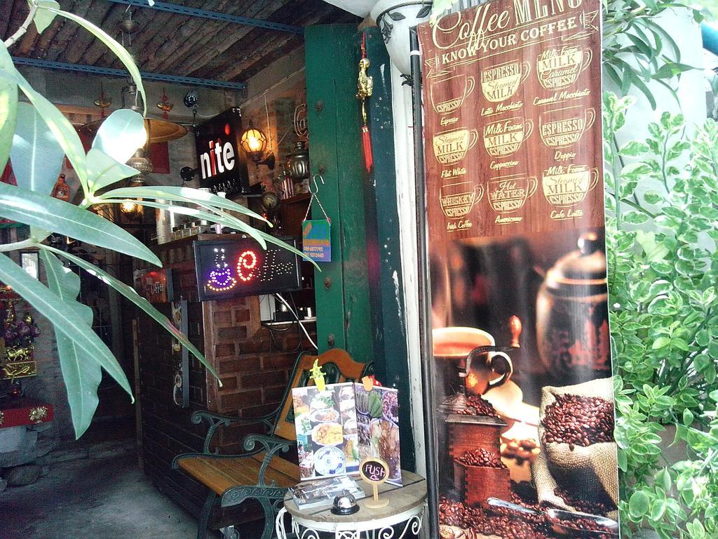 Guest house Cafe De Baan Raow Bangkok