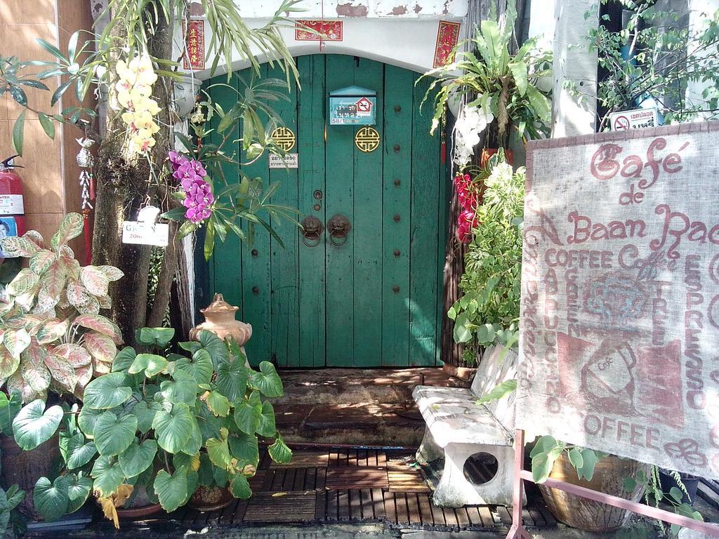 Guest house Cafe De Baan Raow