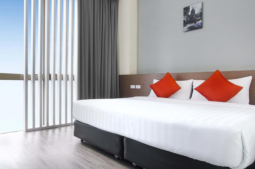 Hotel D Varee Xpress Makkasan Bangkok
