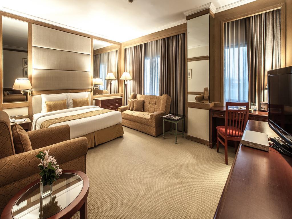 Arnoma Hotel