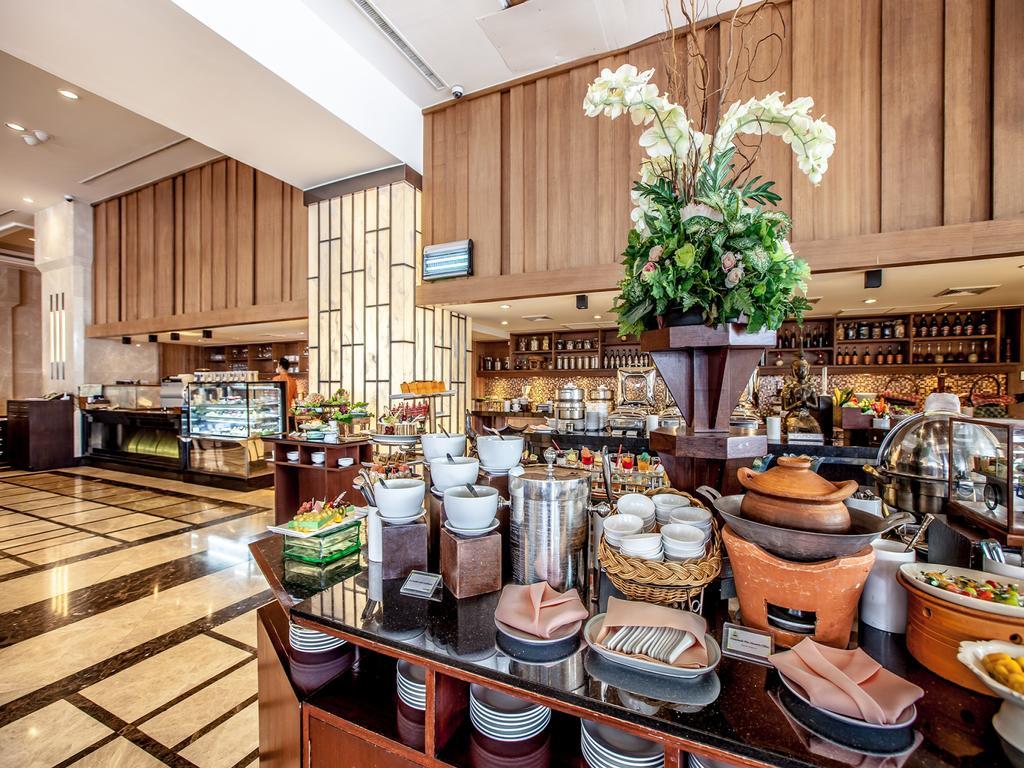 Arnoma Hotel