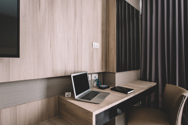 Adelphi Hotel Bangkok