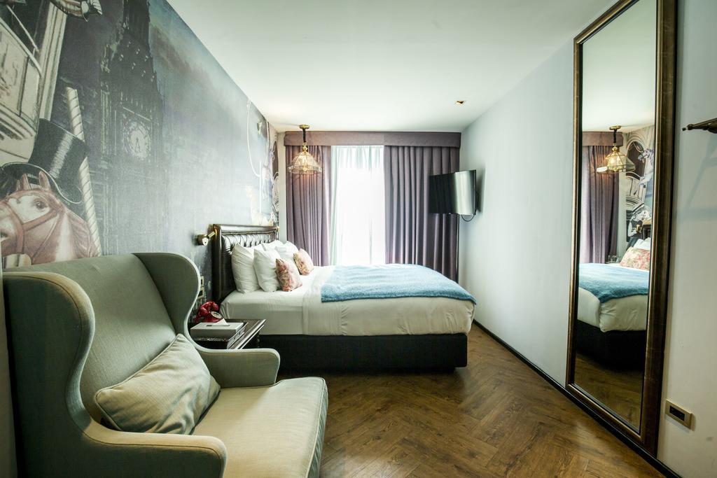 Playhaus Thonglor Hotel 3*